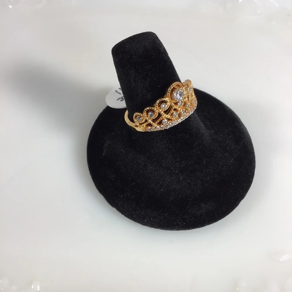 Sparkling Tiara Cubic Zirconia Gold Fashion Ring - Size 11 - Picture 3 of 3